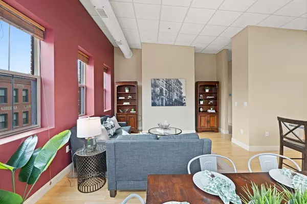 Haverhill, MA 01832,24 Washington St #404