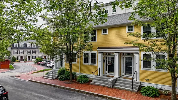 Newburyport, MA 01950,129 Merrimac #19