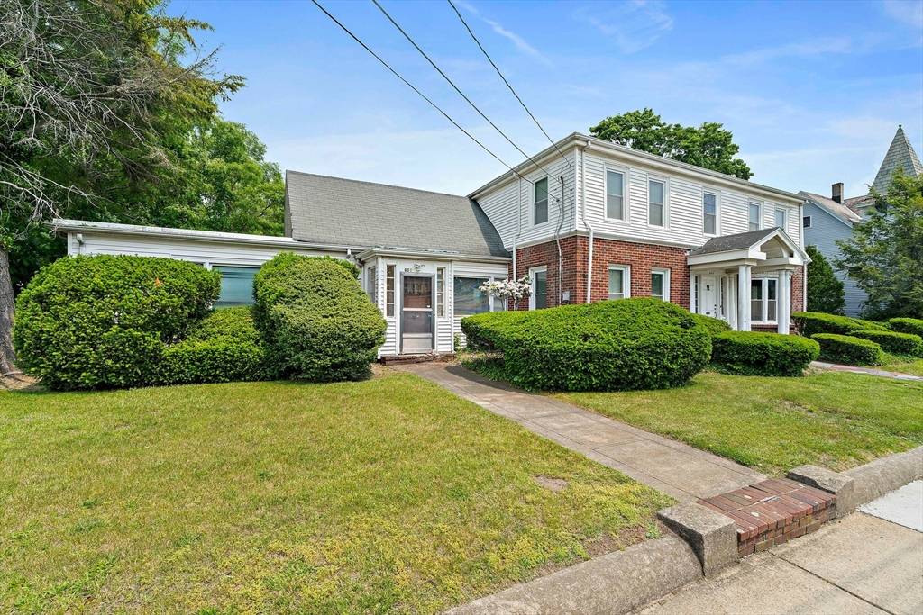 Brockton, MA 02301,649 North Main St
