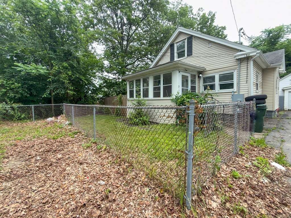 Springfield, MA 01109,23 Eldert St