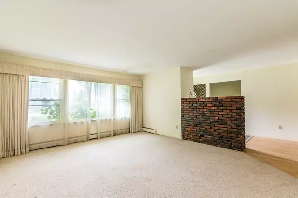 Marshfield, MA 02050,120 Holly Rd
