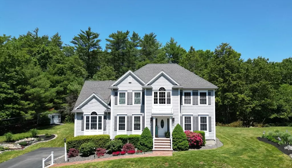 Rowley, MA 01969,8 Harrison Cir