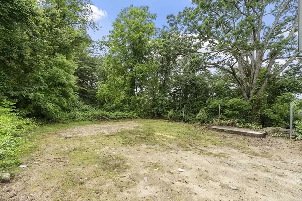 Athol, MA 01331,551 Chestnut St
