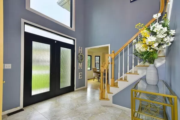 Stoughton, MA 02072,21 Hunt Drive