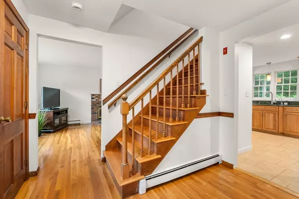 Southborough, MA 01772,15 Fairview Drive