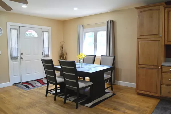 Chelmsford, MA 01863,5 Leedburg St