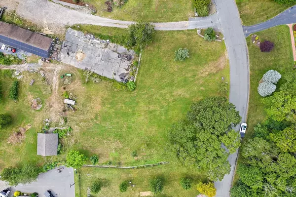 Bourne, MA 02562,4 Fieldwood Dr