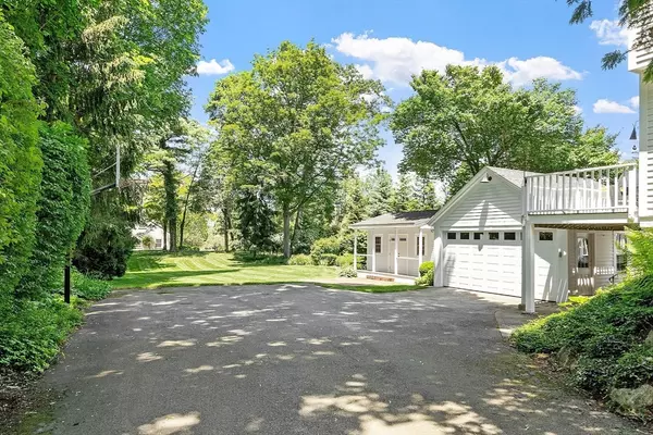 Andover, MA 01810,11 Abbot Street