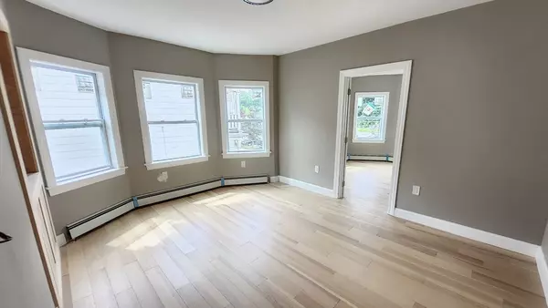 Haverhill, MA 01832,97 Blaisdell Street #C