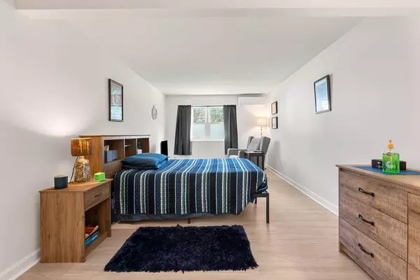 Leominster, MA 01453,10 Abbey Rd #103