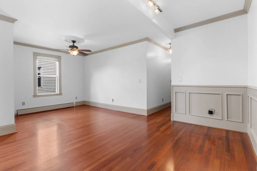 Boston, MA 02125,13 Maryland St #2