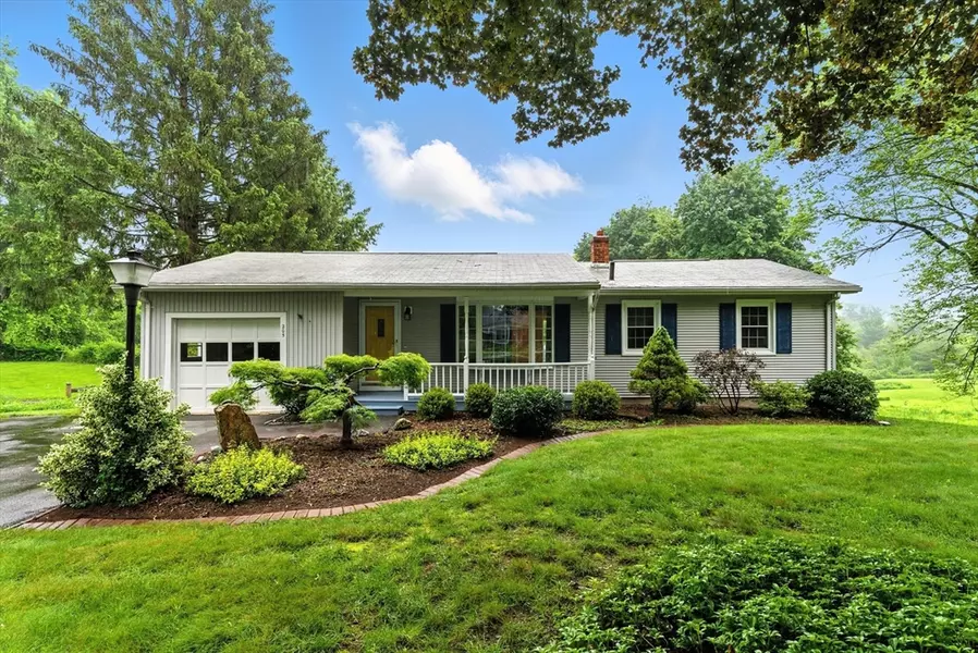 205 Mosier St, South Hadley, MA 01075