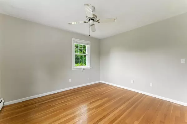 South Hadley, MA 01075,205 Mosier St