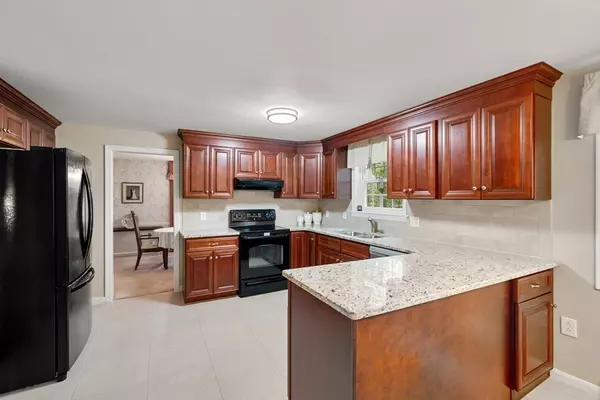 Abington, MA 02351,74 Checkerberry Rd