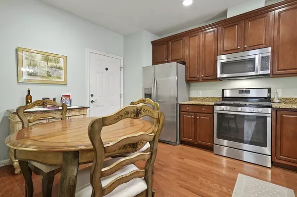 Bedford, MA 01730,57 Kendall Court #19