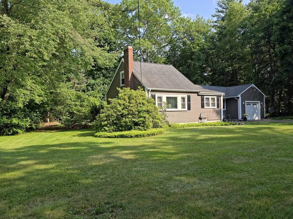 48 Sofia Rd, Stoughton, MA 02072