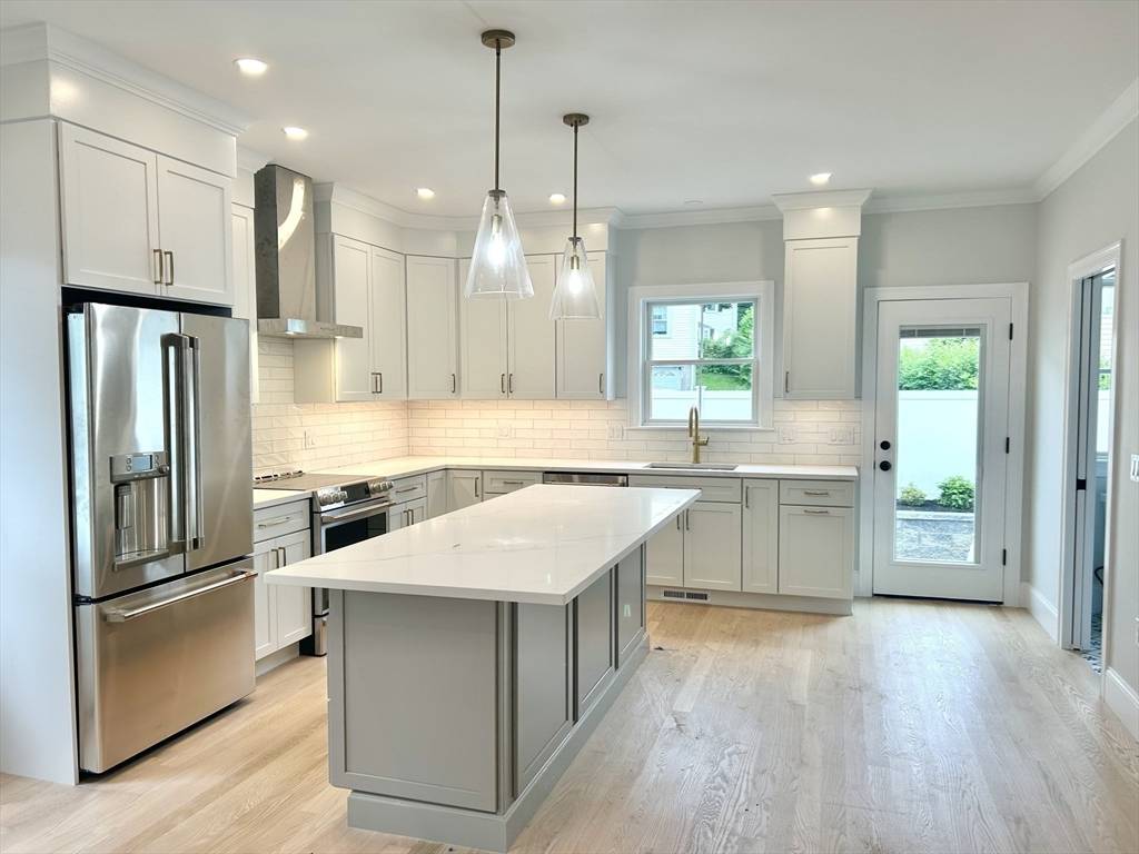 Watertown, MA 02472,50 York Ave #50