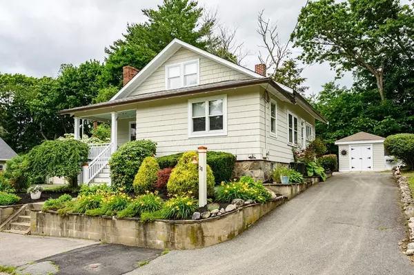 Holbrook, MA 02343,38 Maplewood Ave