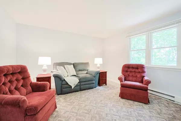 Wrentham, MA 02093,330 Thurston Street #330