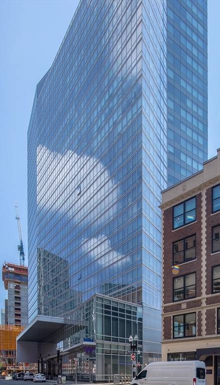 Boston, MA 02116,110 Stuart Street #19D