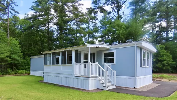 Carver, MA 02330,45-6 Viilage Way/S Meadow Village