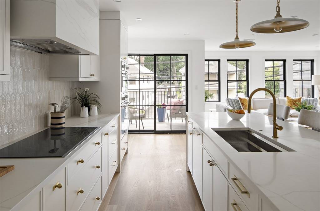 Cambridge, MA 02138,361 Walden #361