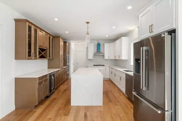 Upton, MA 01568,93 East Street