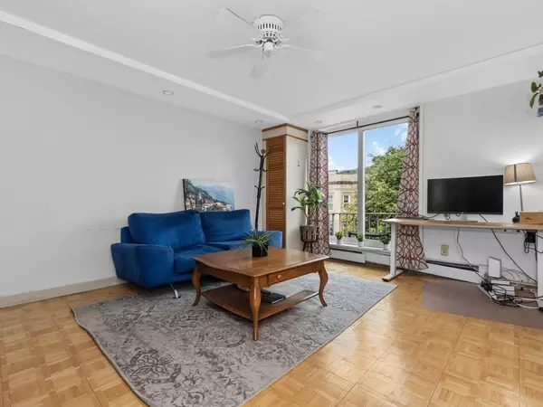 Brookline, MA 02446,123 Sewall Ave #3C