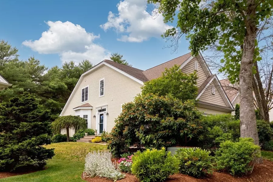 31 Fox Hollow, Plymouth, MA 02360