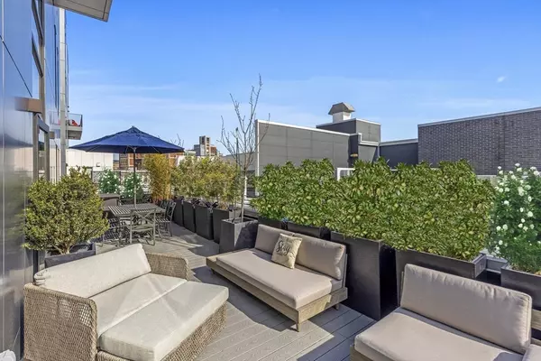 Boston, MA 02127,14 West Broadway #707