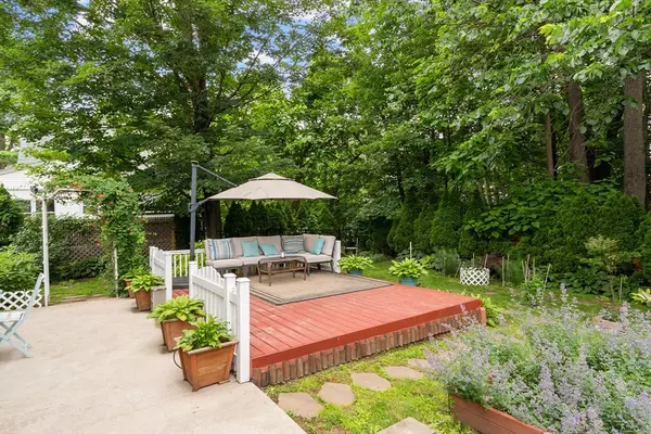 Chelmsford, MA 01863,4 Fiske Avenue