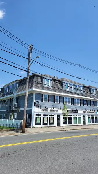 277 Pawtucket Street #2B, Lowell, MA 01854