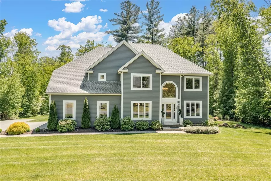 2 Nikkis Way, Hadley, MA 01035