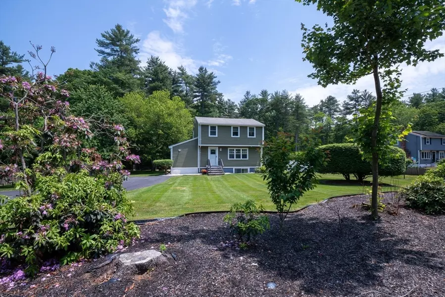 796 Foundry St, Easton, MA 02375