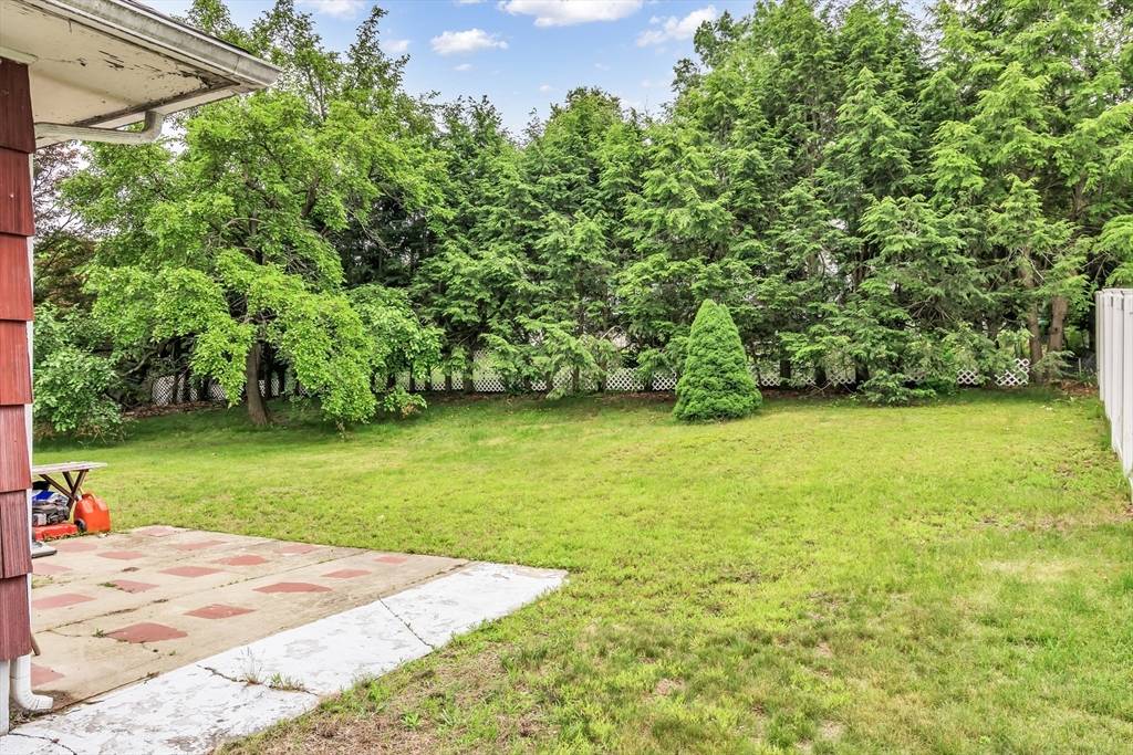 Lawrence, MA 01841,2 Cyr Dr