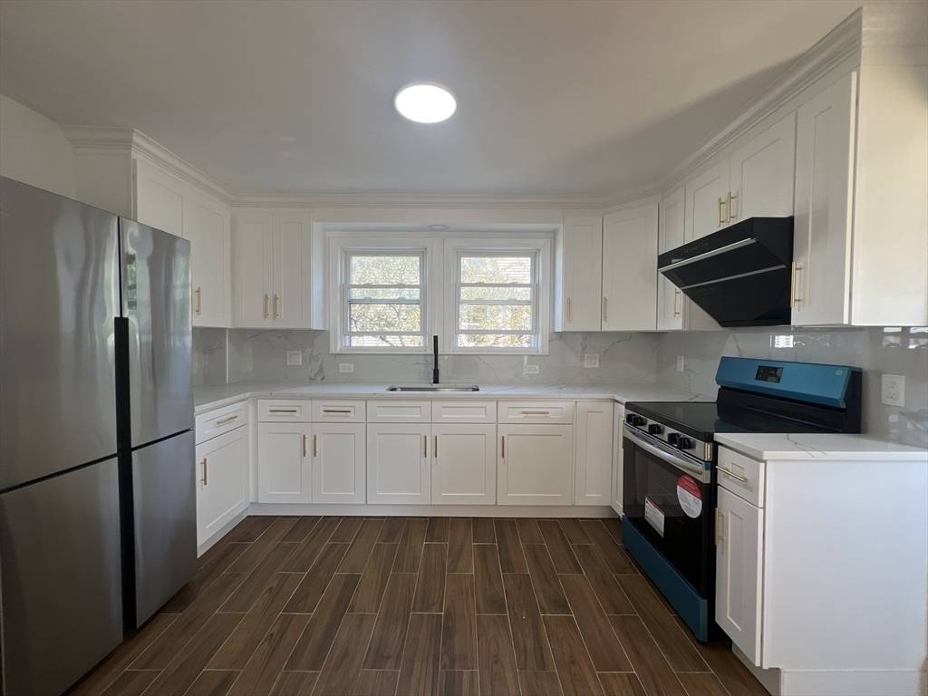 Braintree, MA 02184,112 Cleveland Ave