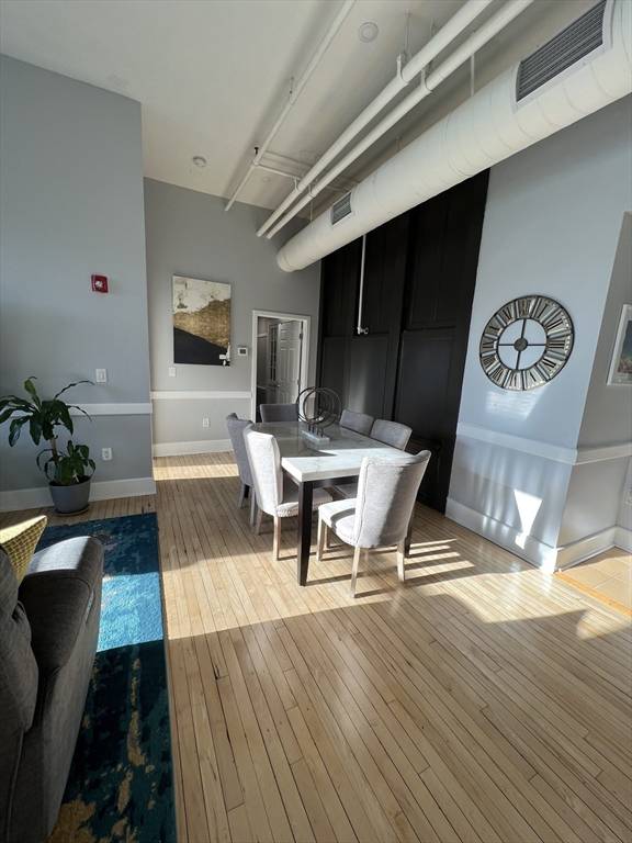 Waltham, MA 02451,948 Main St #205