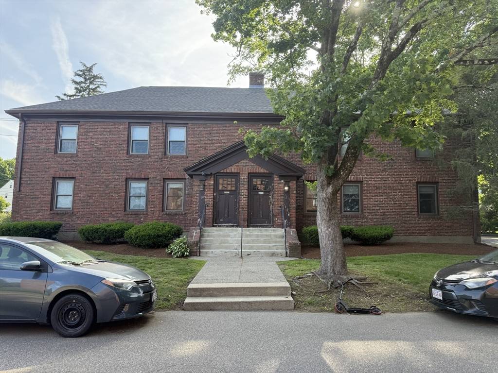 12 Weston Court #1, Braintree, MA 02184