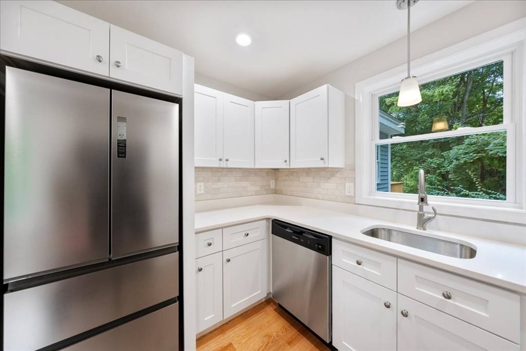 Westford, MA 01886,66 North Main Street #66