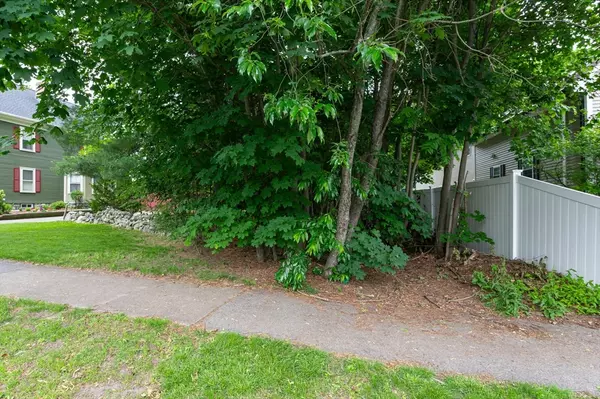 Danvers, MA 01923,63 Adams St