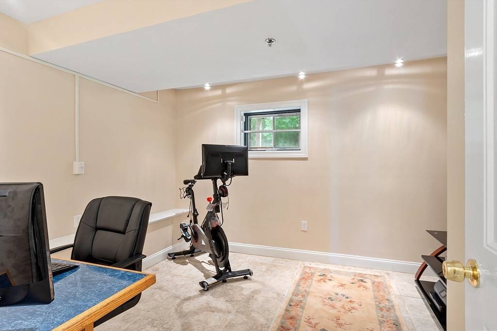North Andover, MA 01845,22 Marengo St #22
