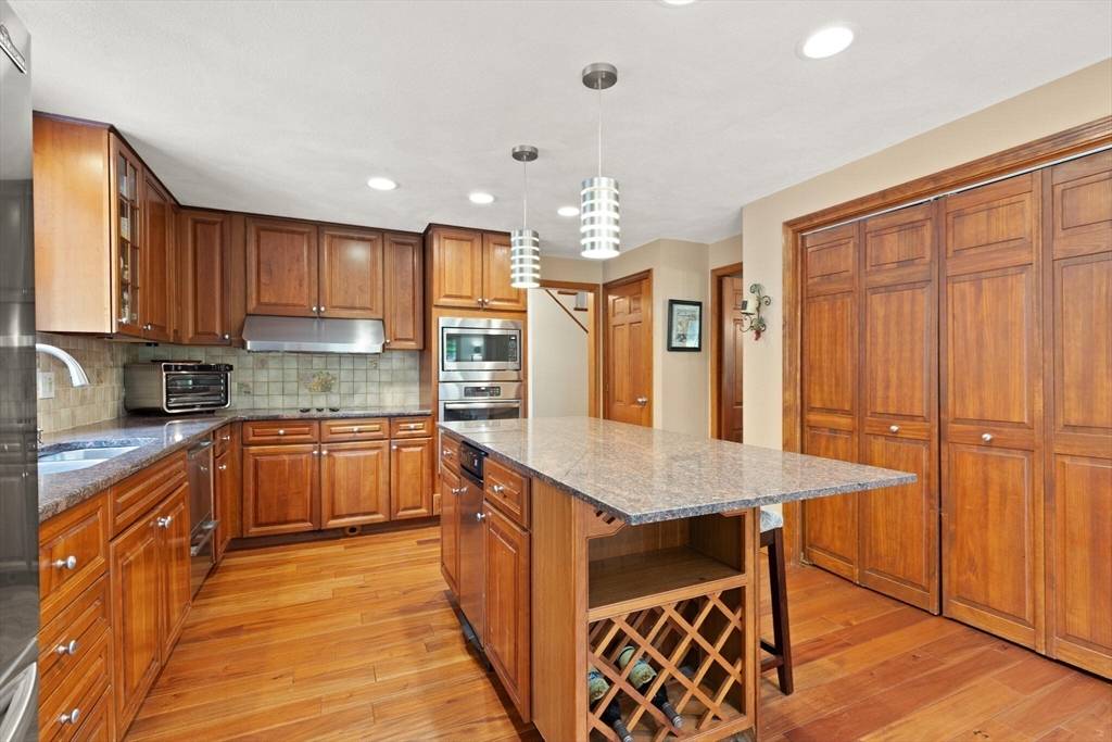 Boxford, MA 01921,41B Washington Street