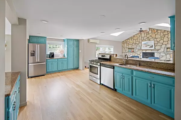 Arlington, MA 02474,28 Ridge Street
