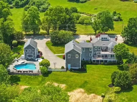 Duxbury, MA 02332,735 Bay Rd