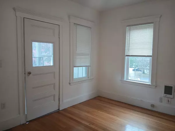 Medford, MA 02155,607 Fellsway #3