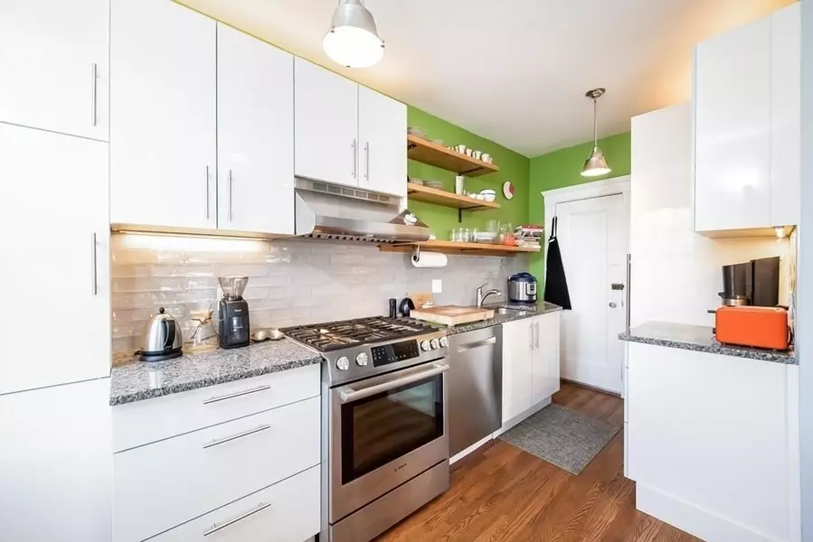 4 Washington Ave #18, Cambridge, MA 02140