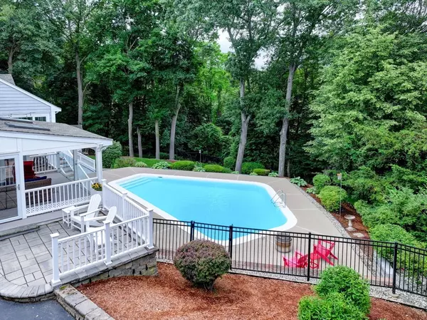 Braintree, MA 02184,55 Packard Dr