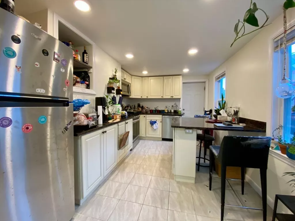 Cambridge, MA 02141,74 Spring St #1
