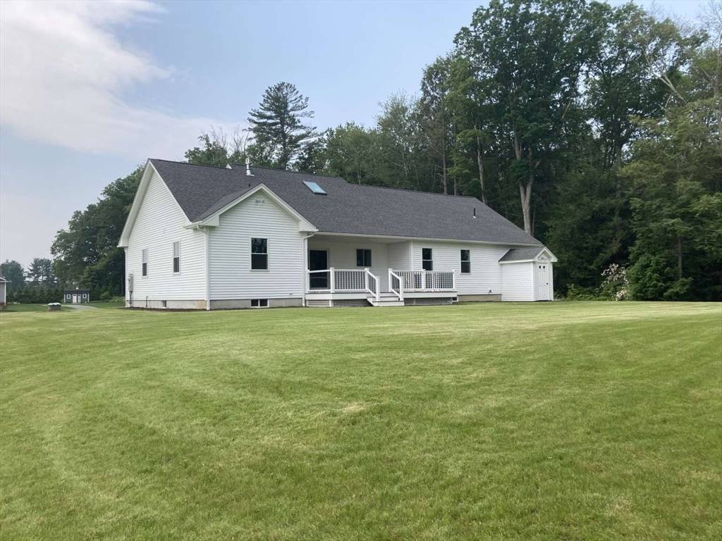 Hatfield, MA 01066,18 Molloy Ave