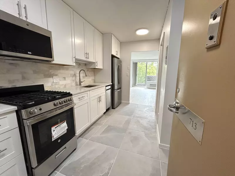 44 Washington St #713, Brookline, MA 02445